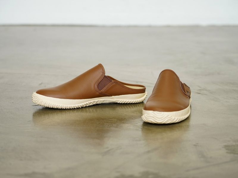 SPM - 725 Handmade Clog Shoes